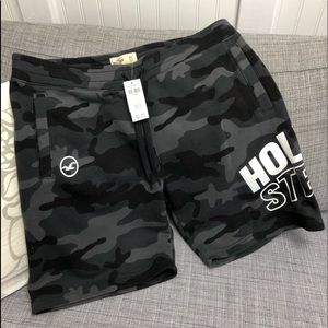NEW WITH TAGS Hollister Shorts XL
